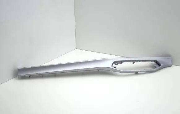 Dashboard glove box trim