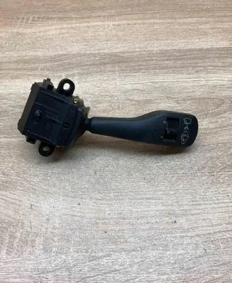 BMW 5 E39 Wiper control stalk 8363669 01204020