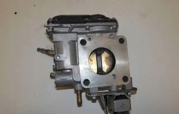 Honda Civic IX Throttle valve 8y6777888