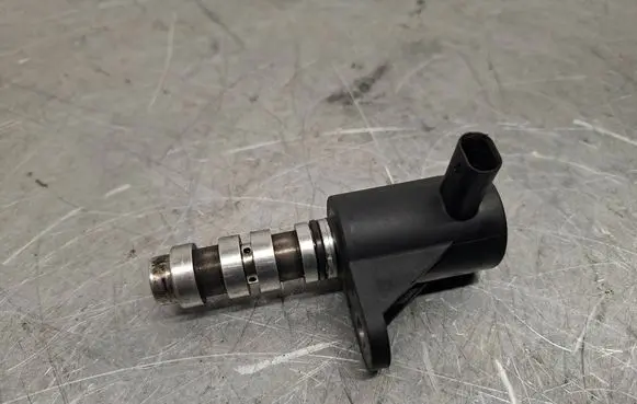 Mercedes-Benz E W213 Camshaft vanos timing valve A6541800415