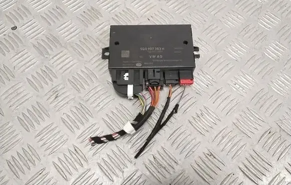 Volkswagen Golf VII Tow bar trailer control unit/module 5Q0907383H