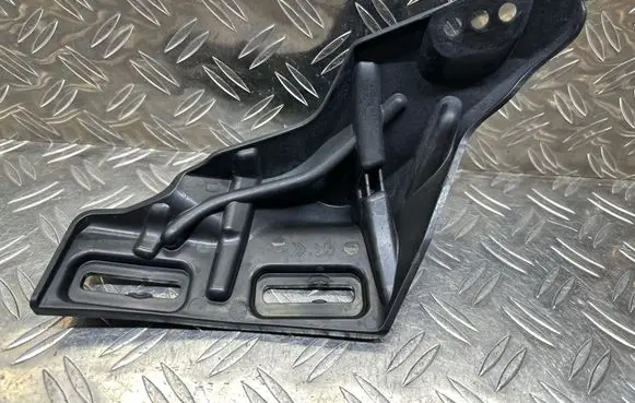 Peugeot 208 II Fender mounting bracket 9823212980