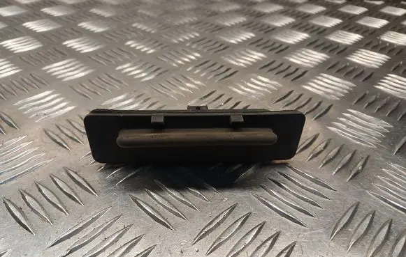 Renault Laguna II Tailgate opening switch 8200002001
