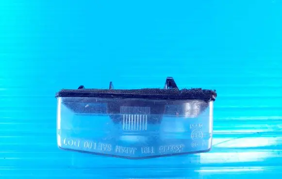 Toyota Avensis T250 Number plate light T101