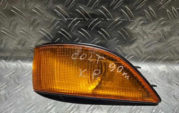 Mitsubishi Colt Front indicator light 0455702R