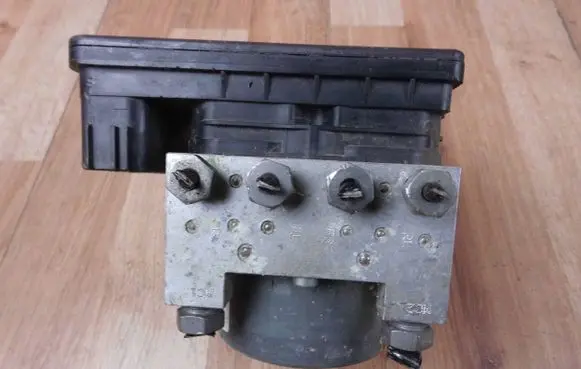 Ford Mustang VI ABS Pump GR3C2C405BD
