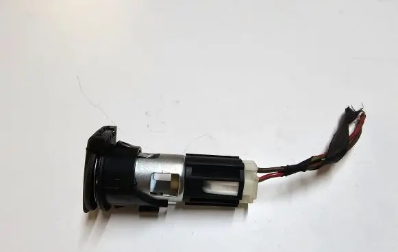 Volkswagen Tiguan Allspace 12 V Socket (rear) 