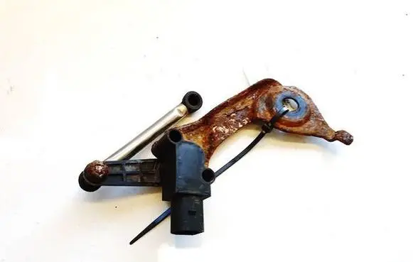 Audi A4 S4 B8 8K Front height sensor lever 