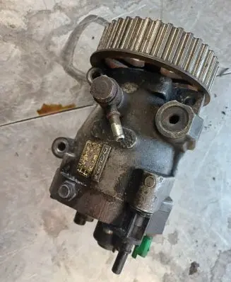 Renault Scenic II - Grand scenic II Air conditioning (A/C) compressor (pump) 820057225
