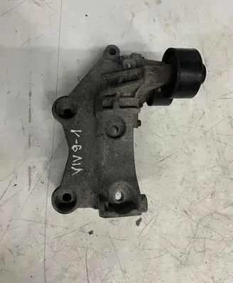 Opel Vivaro Generator/alternator bracket 117105124R