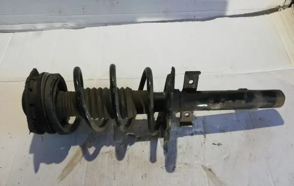 Renault Scenic II - Grand scenic II Front shock absorber with coil spring