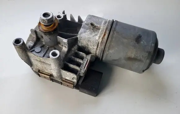 Skoda Superb B6 (3T) Wiper motor