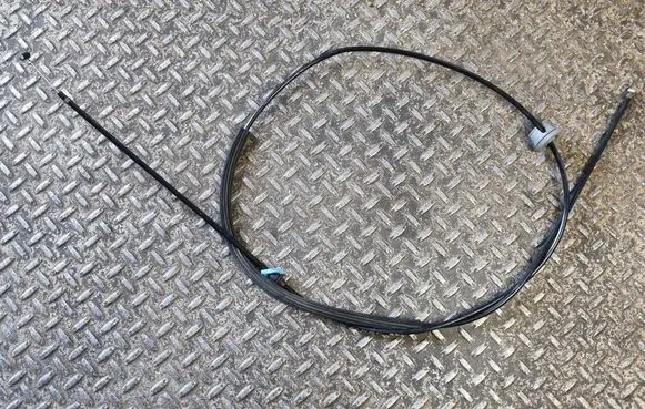 Engine bonnet/hood lock release cable