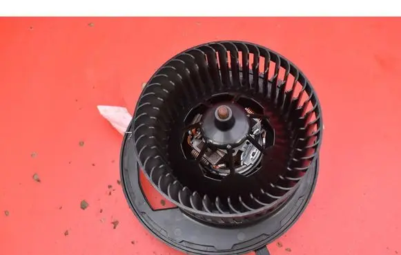 Volkswagen Golf Sportsvan Heater fan/blower 5Q1819021H