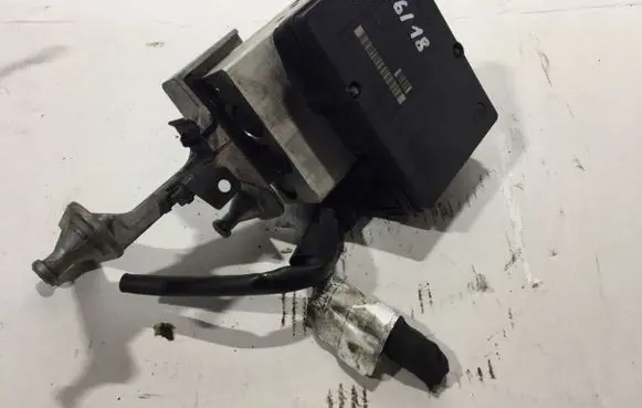 Mercedes-Benz CLC CL203 ABS Pump A0064315112