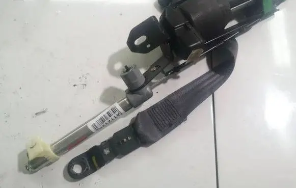 Volvo S60 Front seatbelt 