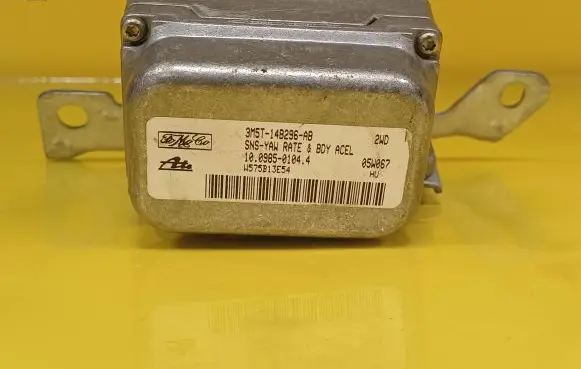 Ford Focus ESP acceleration yaw rate sensor 3M513C187AF 3M5T-14B296-AB