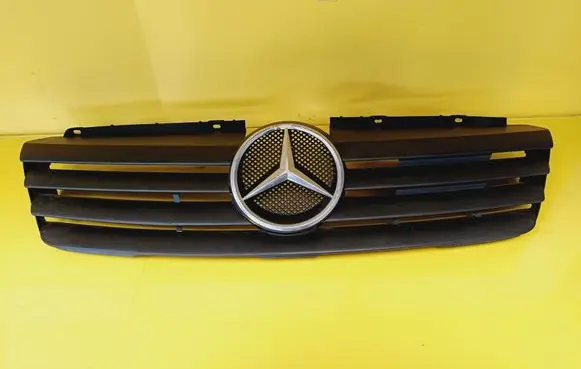 Mercedes-Benz Vaneo W414 Front grill A4148800085