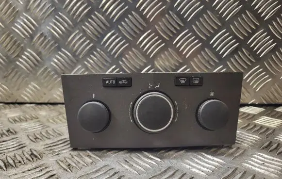 Opel Astra H Climate control unit 0AL0029C68