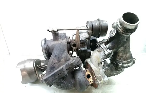 Mercedes-Benz E C207 W207 Turbo A6510905780 A6510906180