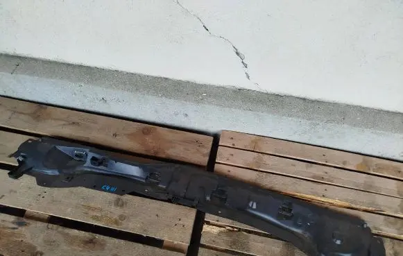 Citroen C4 III e-C4 Wiper trim 9820793980