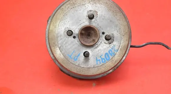 Toyota Corolla E110 Front wheel hub spindle knuckle