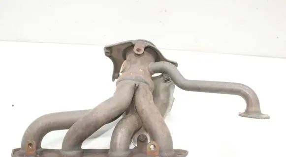 Lexus CT 200H Exhaust manifold