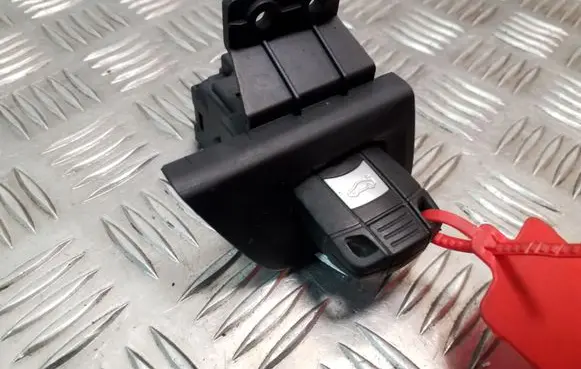 BMW 1 E81 E87 Ignition lock 6954718 10862510