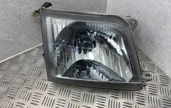Toyota Land Cruiser (HDJ90) Headlight/headlamp 21211B1R