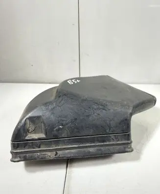 Volkswagen PASSAT B5.5 Air intake duct part 3B0129617D