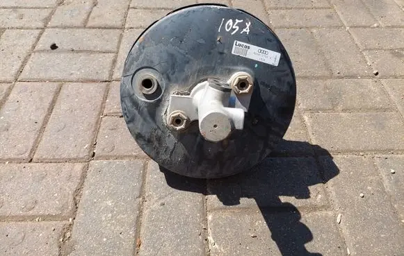 Audi A4 S4 B5 8D Brake booster 8D0612105A