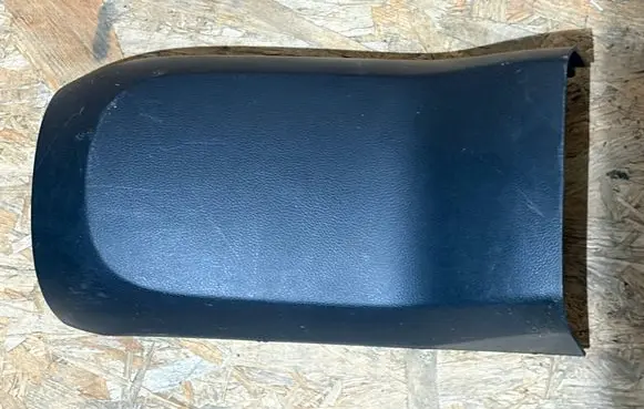 KIA Sportage Center console 846713U000