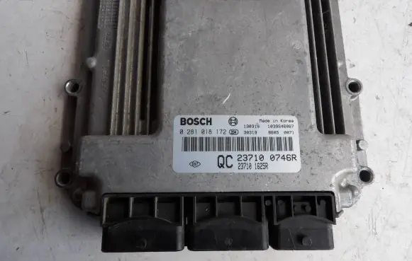 Renault Koleos I Engine control unit/module 237100746R 237101625R 0281018172