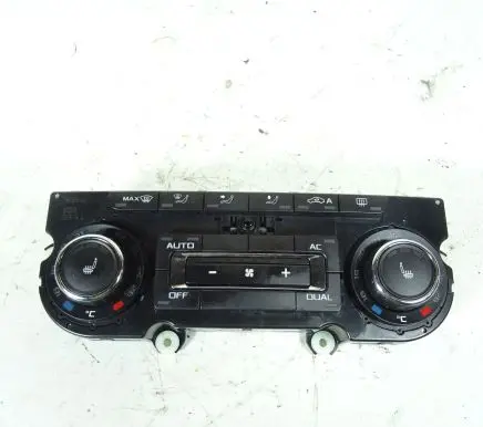 Skoda Octavia Mk2 (1Z) Climate control unit 3T0907044BL