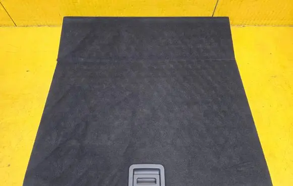 Volkswagen Touareg II Trunk/boot floor carpet liner 7P6863546D