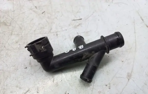 Volkswagen PASSAT B7 USA Engine coolant pipe/hose 5C0122291E