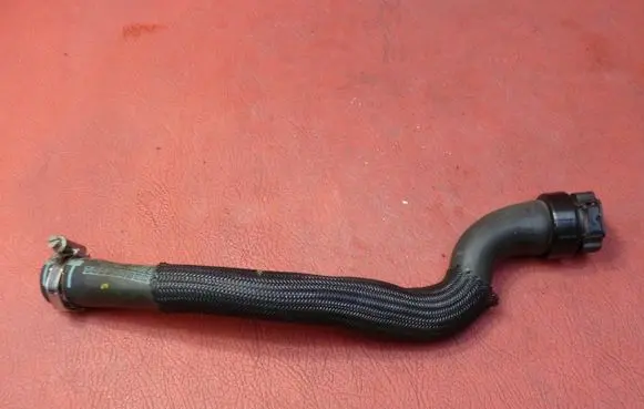 Peugeot 308 Engine coolant pipe/hose