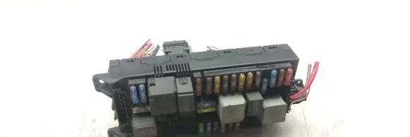 Mercedes-Benz E W211 Fuse box set 2115453901