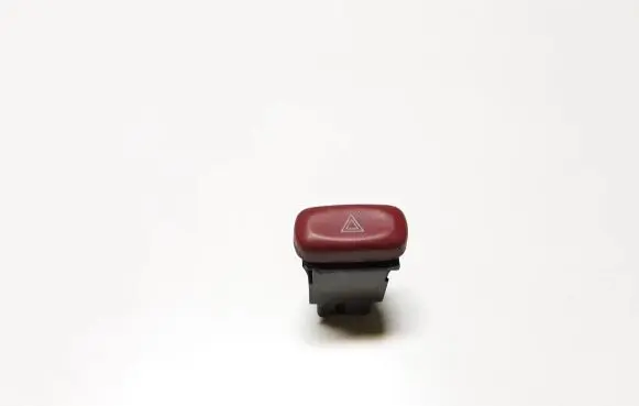 Suzuki Grand Vitara I Hazard light switch
