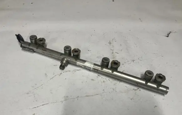 Chevrolet Camaro Fuel main line pipe 12669889
