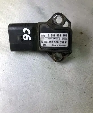 Audi A6 S6 C6 4F Air pressure sensor 0281002401