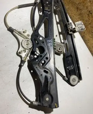 Mercedes-Benz E W211 Front door window regulator with motor A2117200146