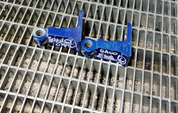 Seat Arona Rear door hinge set 