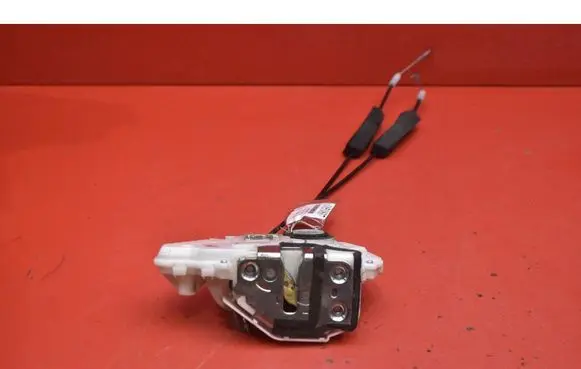 Honda CR-V Front door lock 72111SWAP1