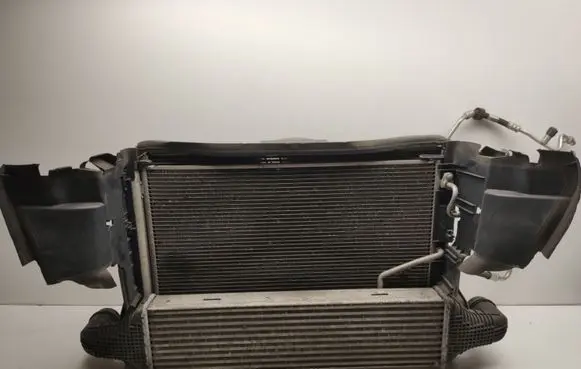 Mercedes-Benz CLS C218 X218 Radiator set A2049061403