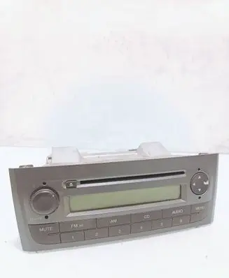 Fiat Linea Radio/CD/DVD/GPS head unit 7646337316 33389632683 C1034501