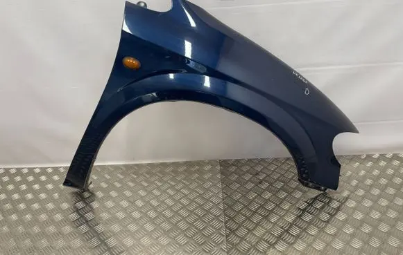 Chrysler Voyager Fender 