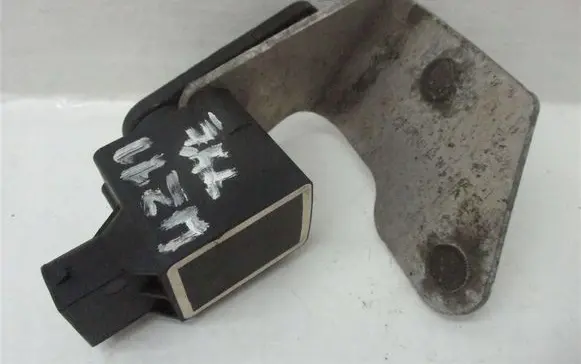 Mercedes-Benz E W211 Headlight/headlamp level sensor 