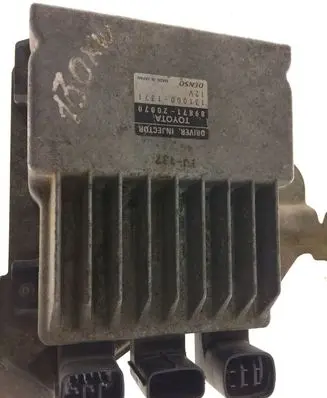 Toyota Corolla Verso E121 Fuel injection control unit/module 8987120070 1310001371