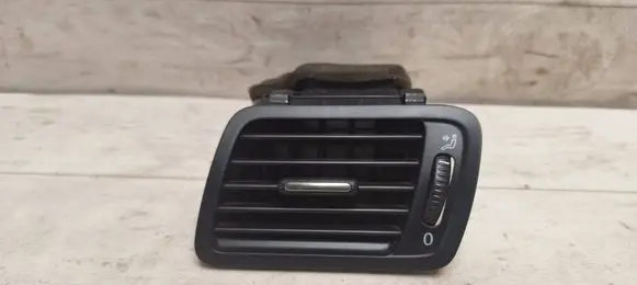 Volkswagen PASSAT B6 Dashboard side air vent grill/cover trim 3C1819701E T0024359 P0108666